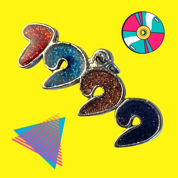 Y2K  “1999” Multicolor Glitter Resin Charm - Picture 1 of 5